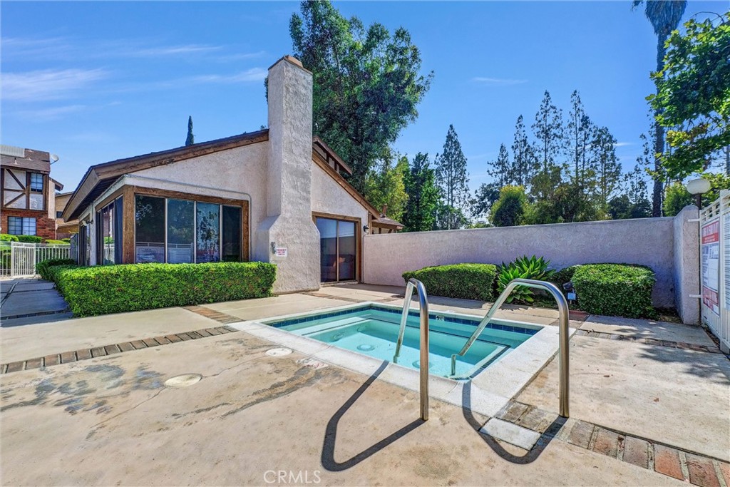 1020 S Mountain Avenue Property Photo 29