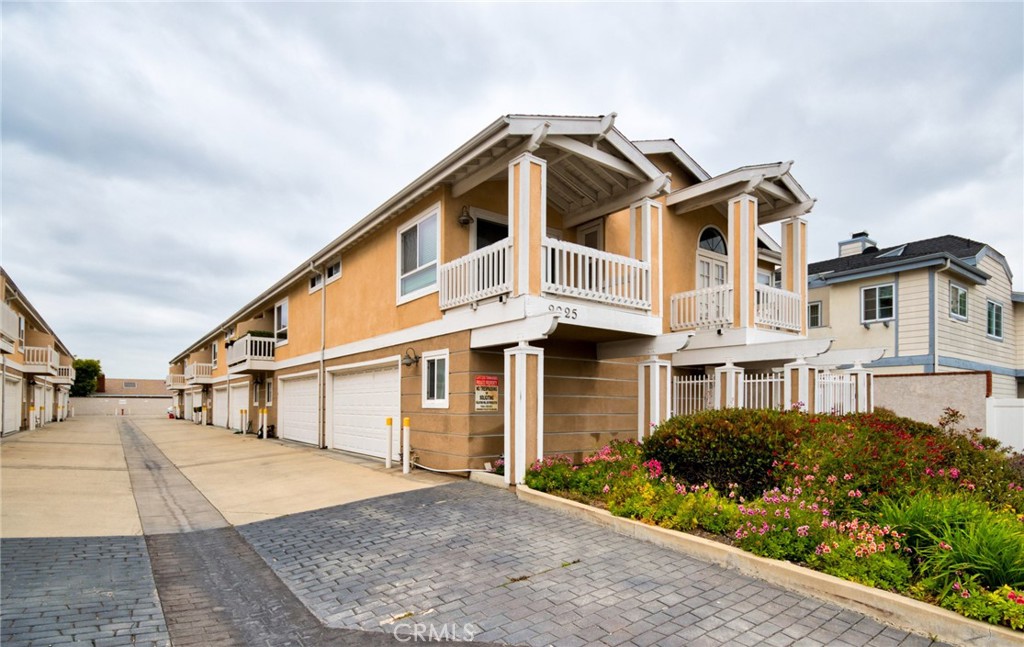 2025 Artesia Boulevard G Property Photo 1