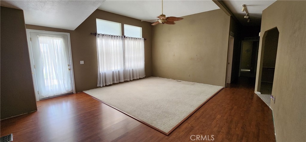 690 Riviera Drive Property Photo 27