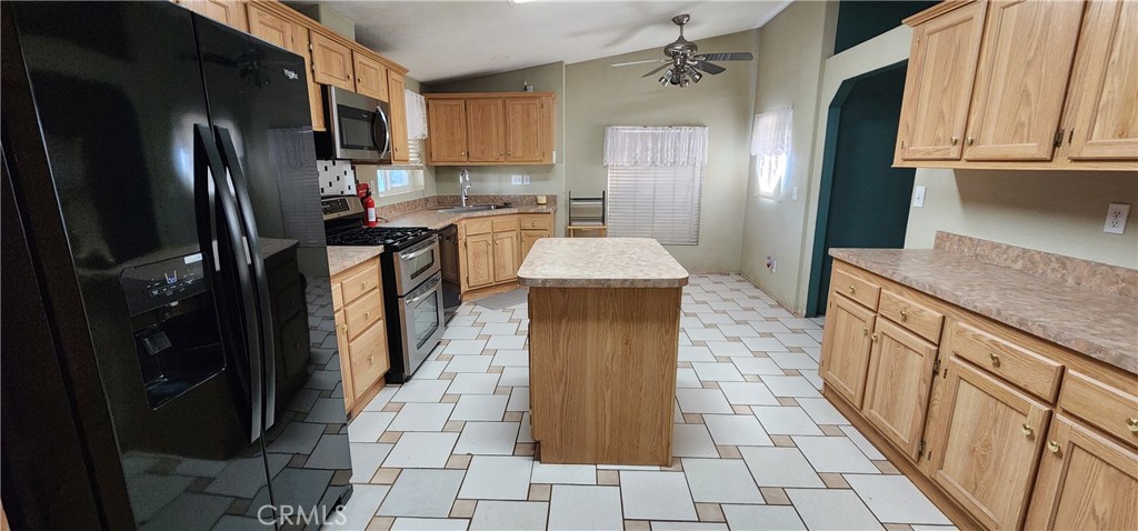 690 Riviera Drive Property Photo 29