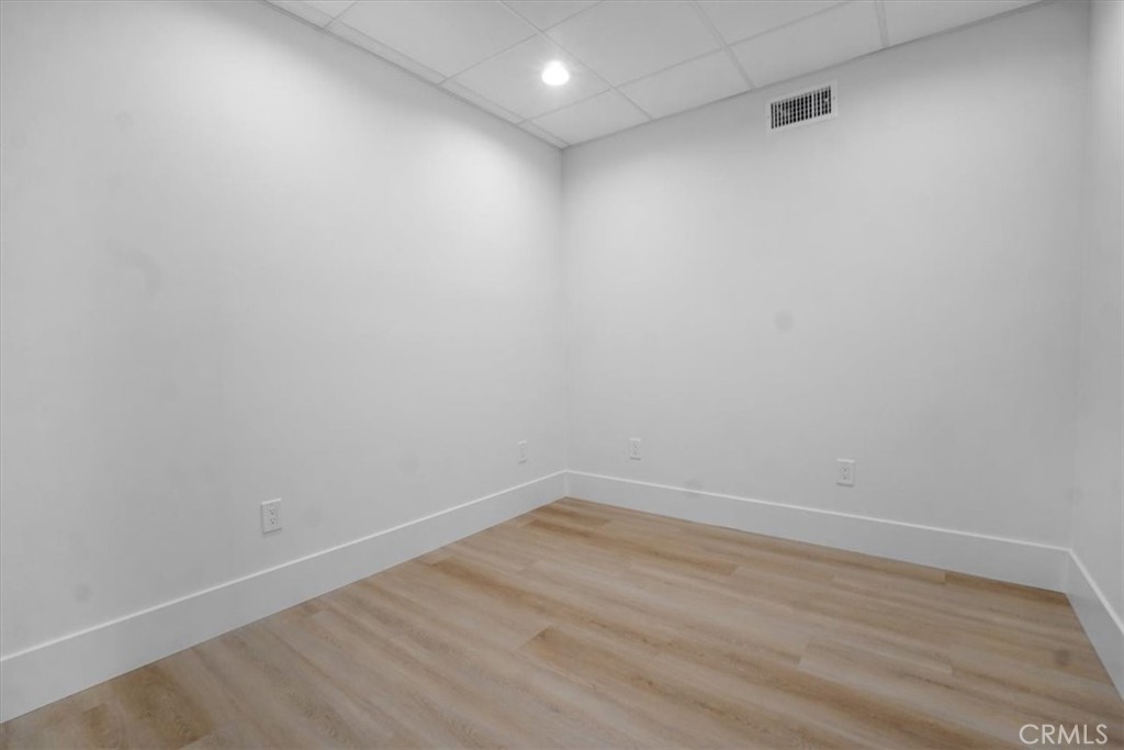 1240 N Jefferson Street B Property Photo 20