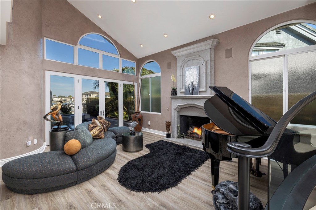 17022 Marinabay Drive Property Photo 4
