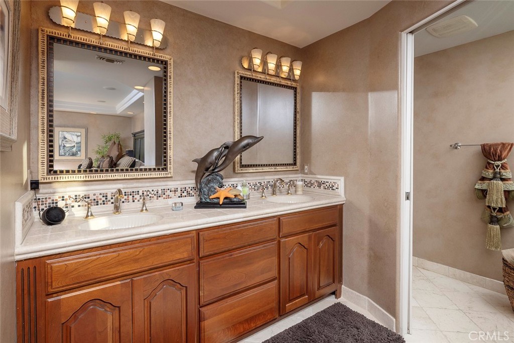 17022 Marinabay Drive Property Photo 21