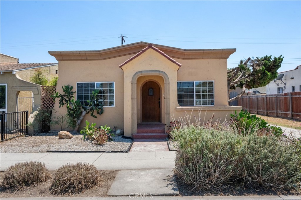 60 E Platt Street Property Photo 4