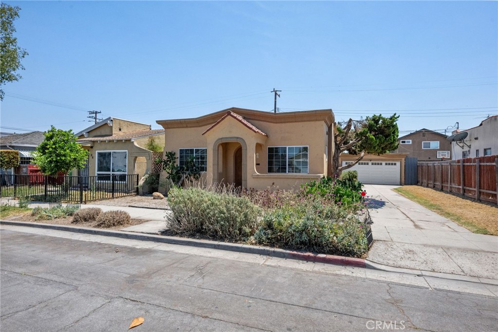 60 E Platt Street Property Photo 9