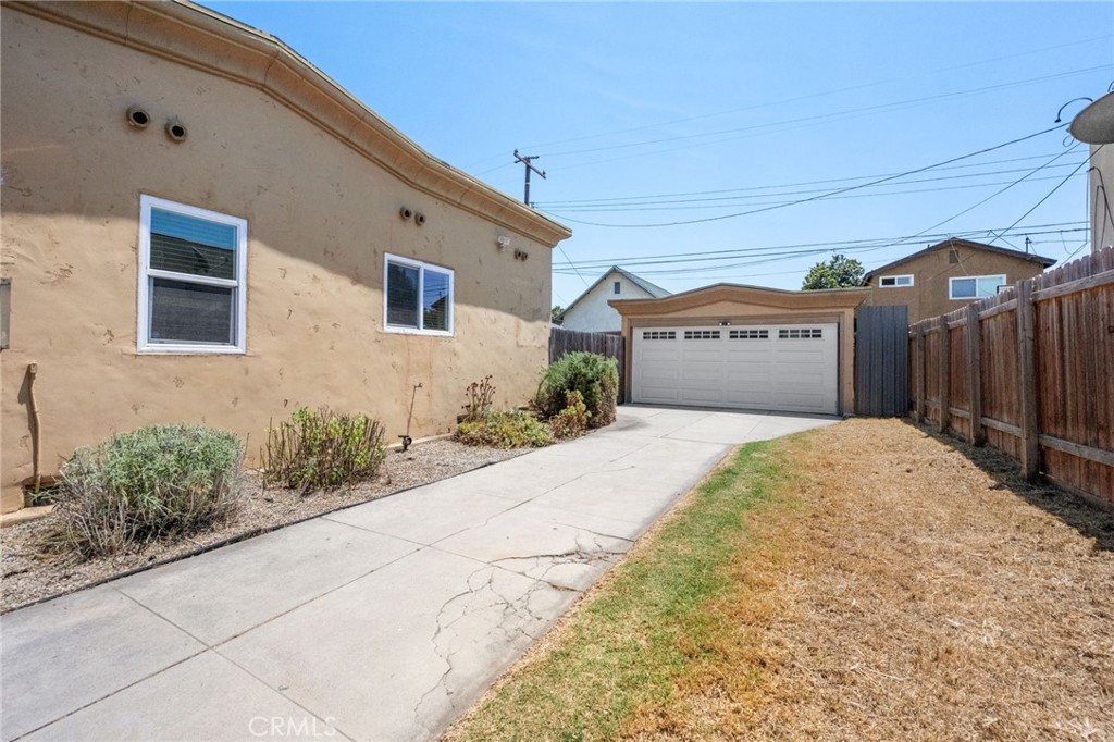 60 E Platt Street Property Photo 10