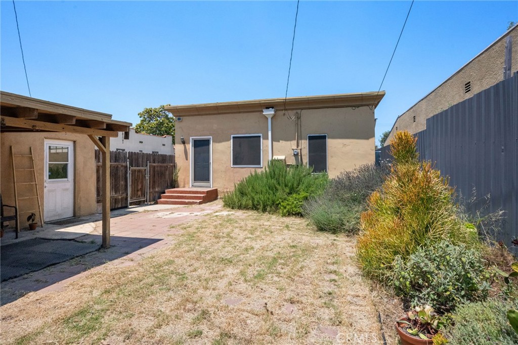 60 E Platt Street Property Photo 14