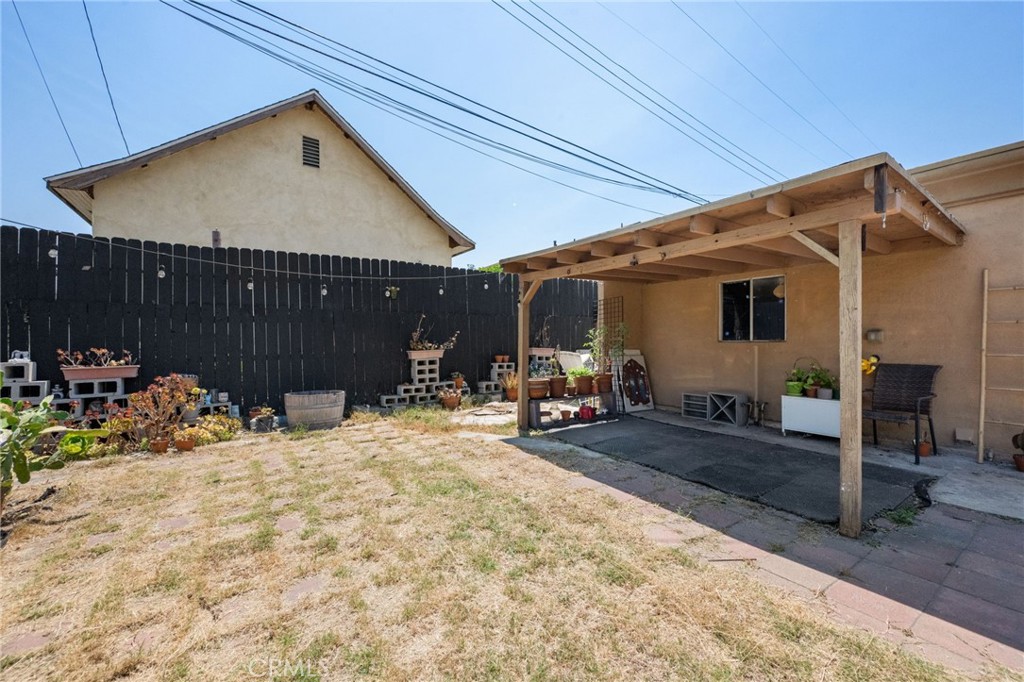 60 E Platt Street Property Photo 15