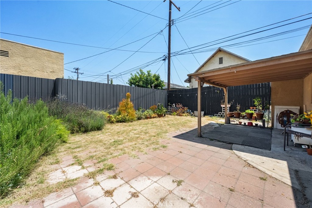 60 E Platt Street Property Photo 21