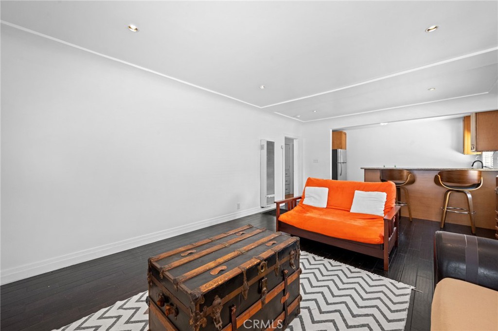 60 E Platt Street Property Photo 29