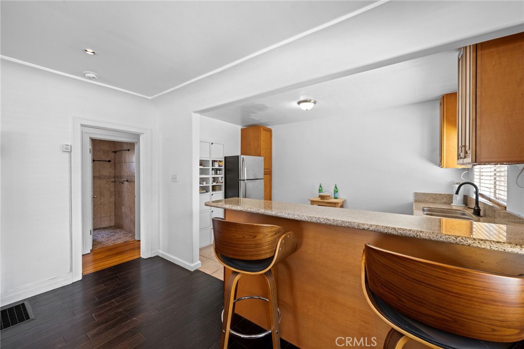 60 E Platt Street Property Photo 33