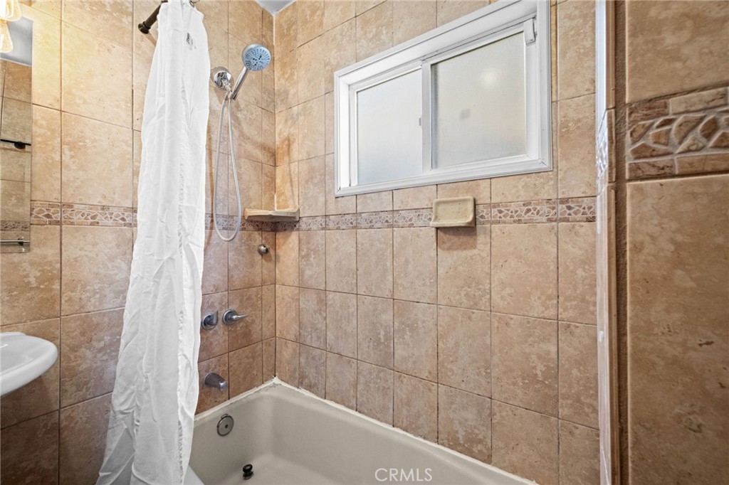 60 E Platt Street Property Photo 44