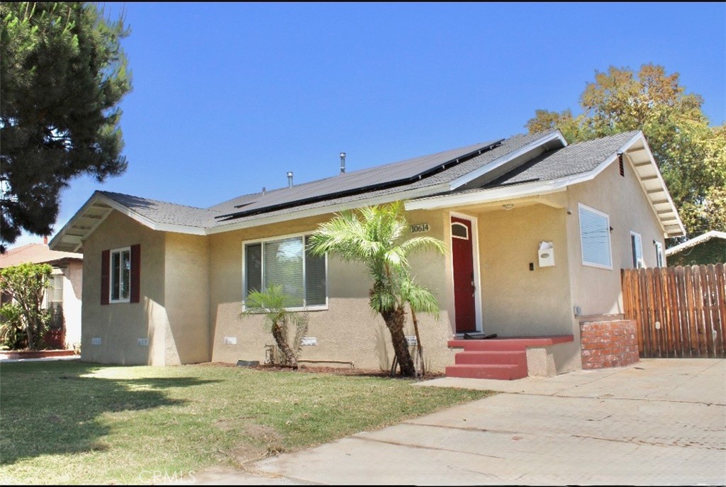 10614 Roseton Avenue Property Photo 1