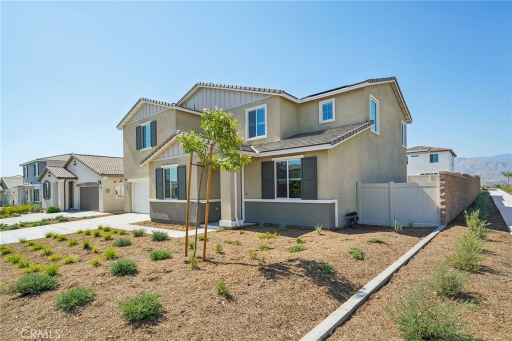 912 Lumia Circle Property Photo 3