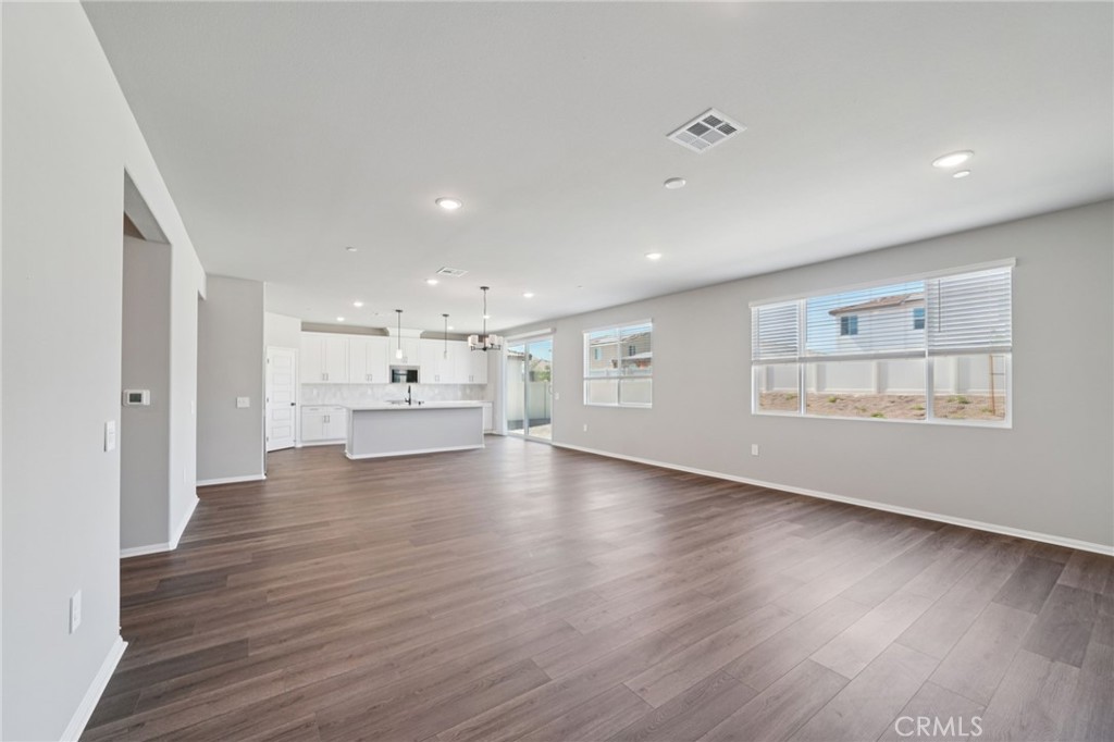 912 Lumia Circle Property Photo 6