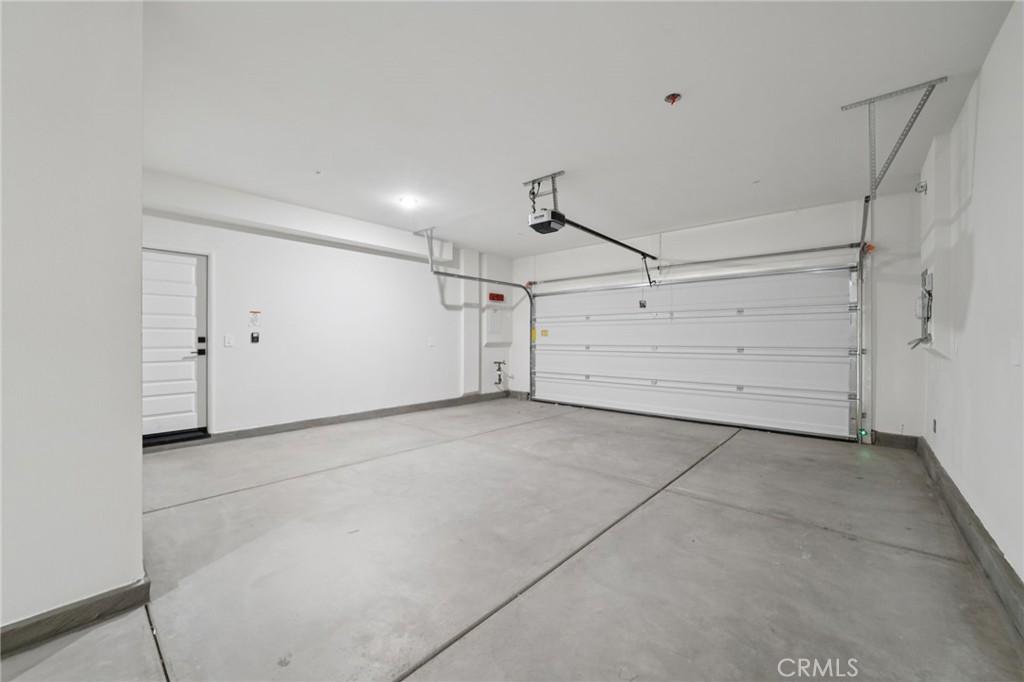 912 Lumia Circle Property Photo 63