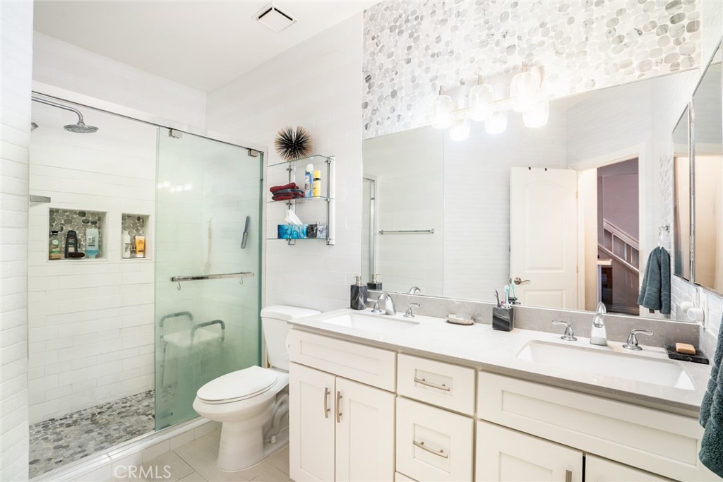 19431 Rue De Valore 35m Property Photo 16