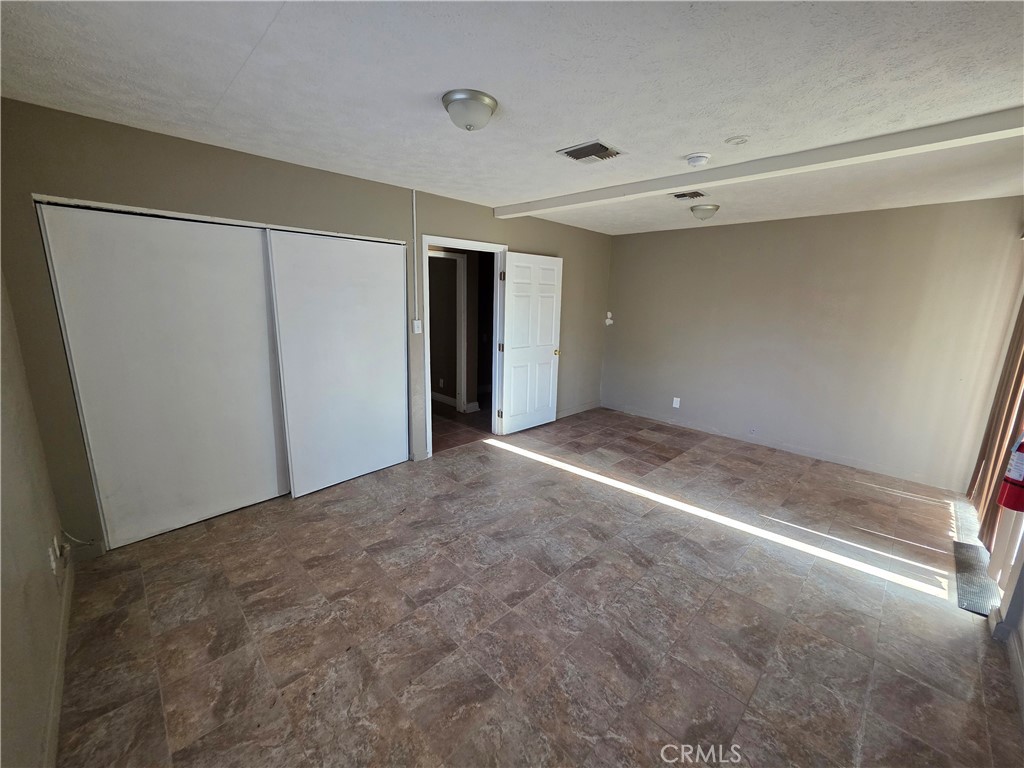 44108 Gadsden Avenue Property Photo 17