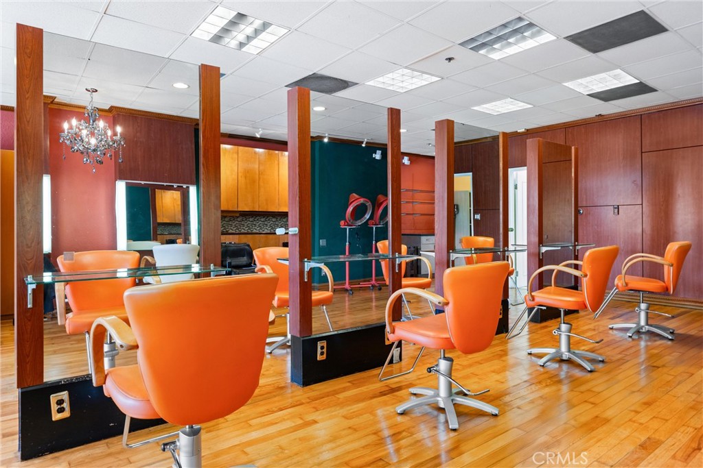 688 Baker Street 6a Property Photo 16