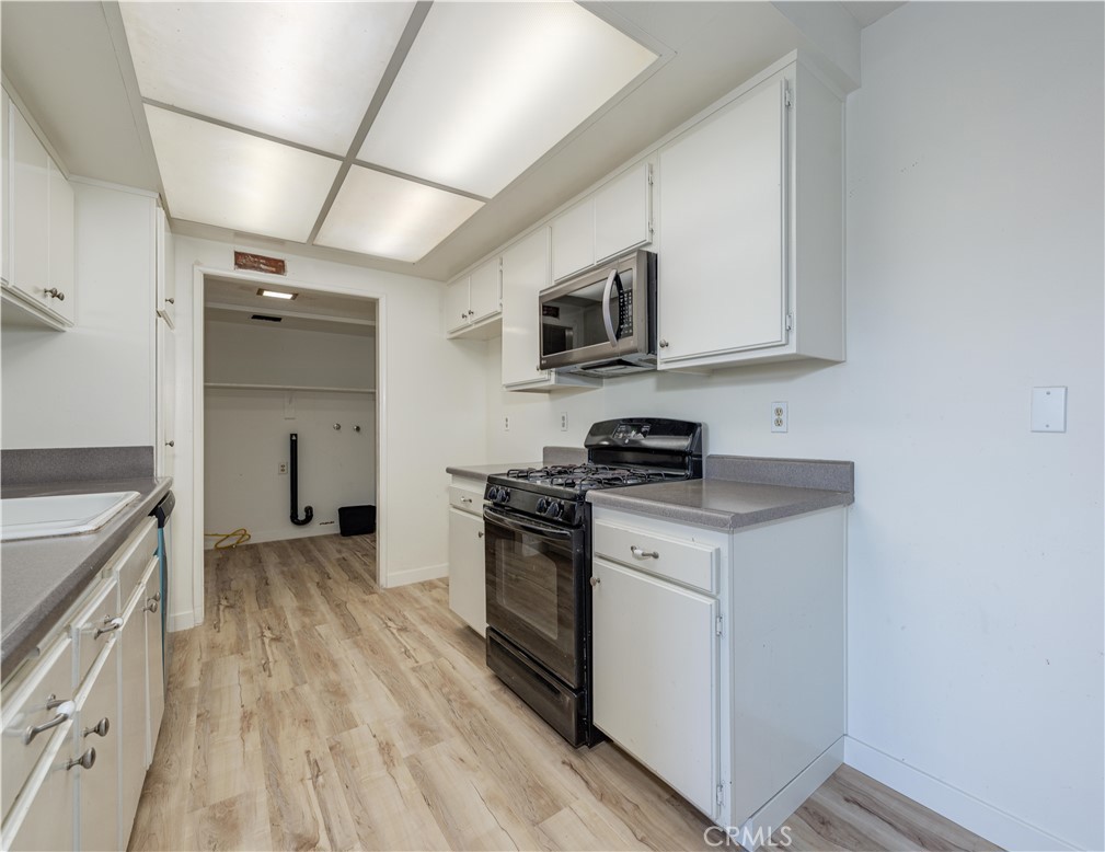 12635 Main Street 201 Property Photo 4