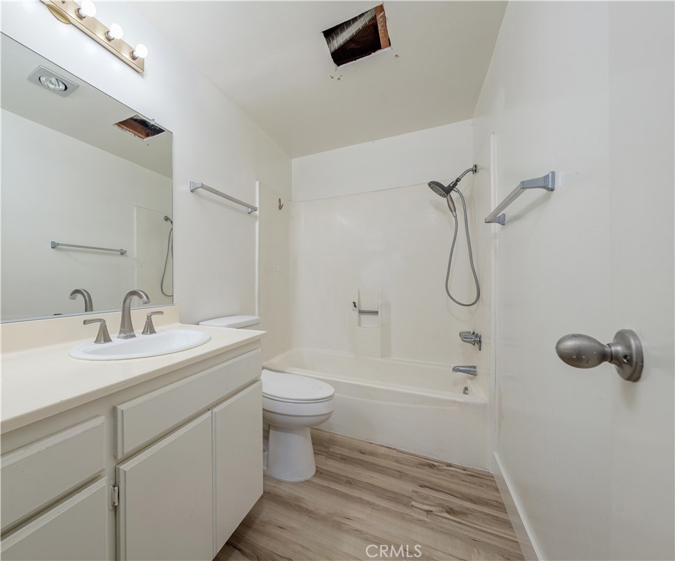 12635 Main Street 201 Property Photo 17