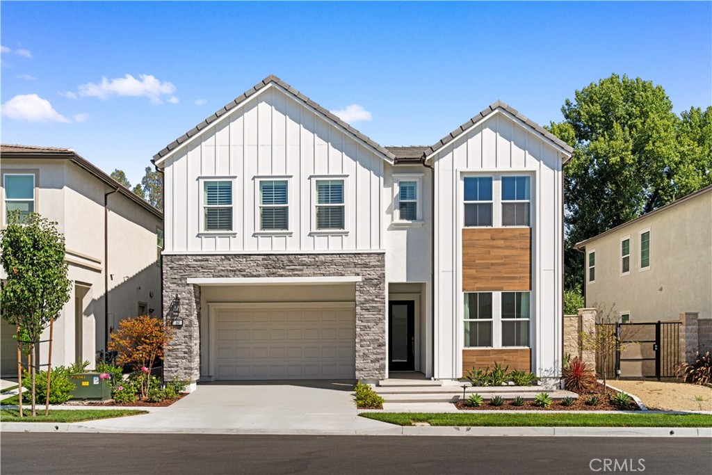 360 Riverbend Property Photo 1