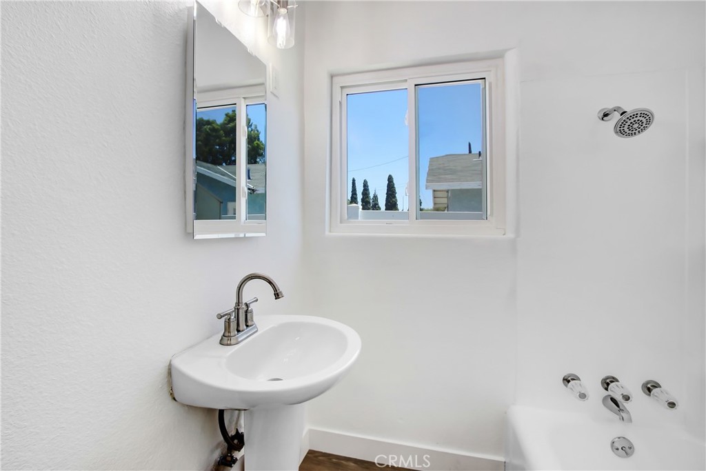 73 W Gilman Street Property Photo 11