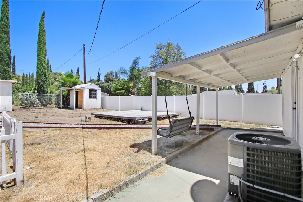 73 W Gilman Street Property Photo 17