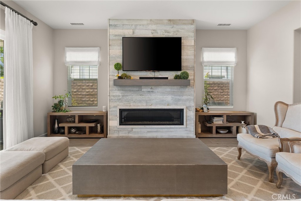 19 Tandeo Drive Property Photo 10