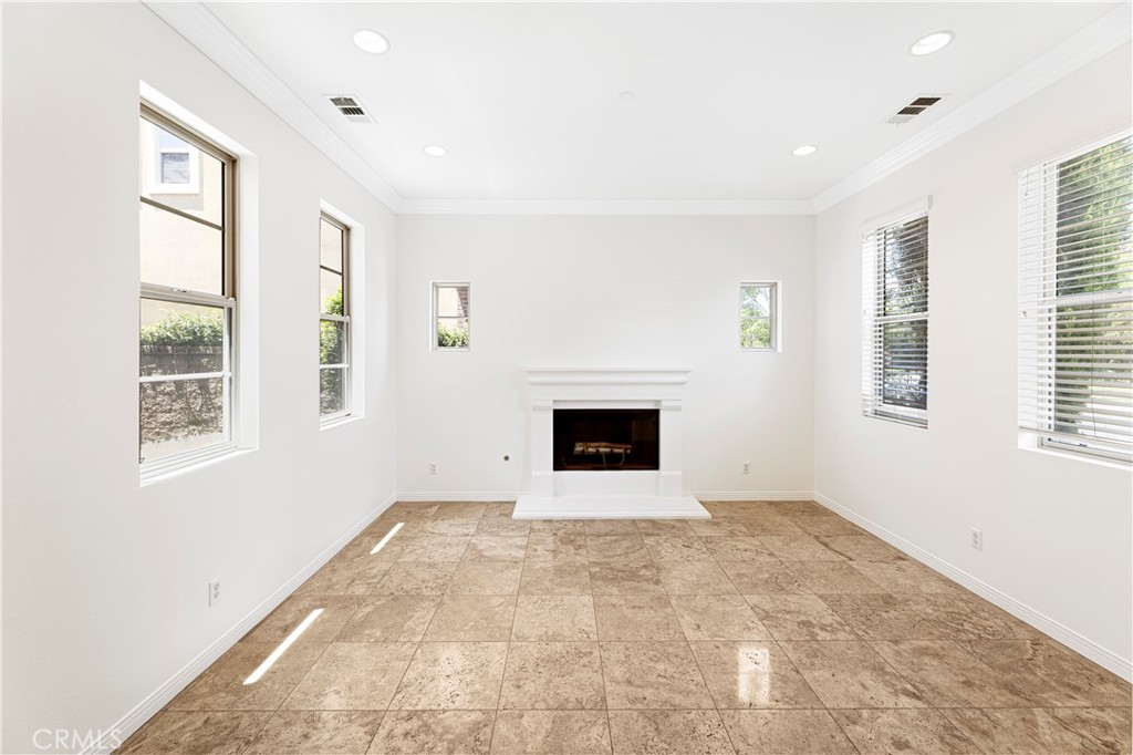 30 Arcade Property Photo 8