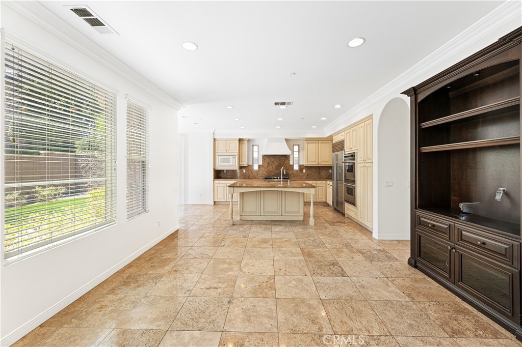 30 Arcade Property Photo 17