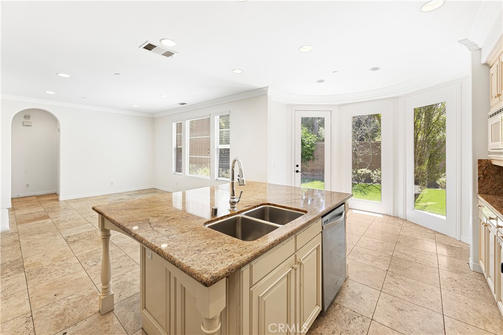 30 Arcade Property Photo 19