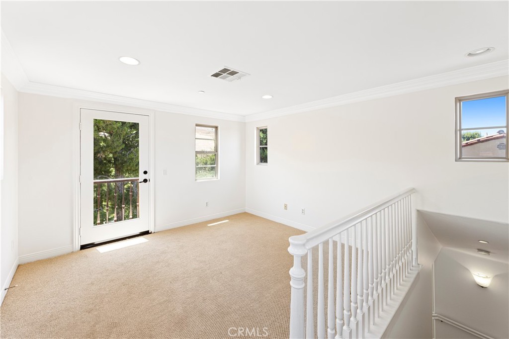 30 Arcade Property Photo 33