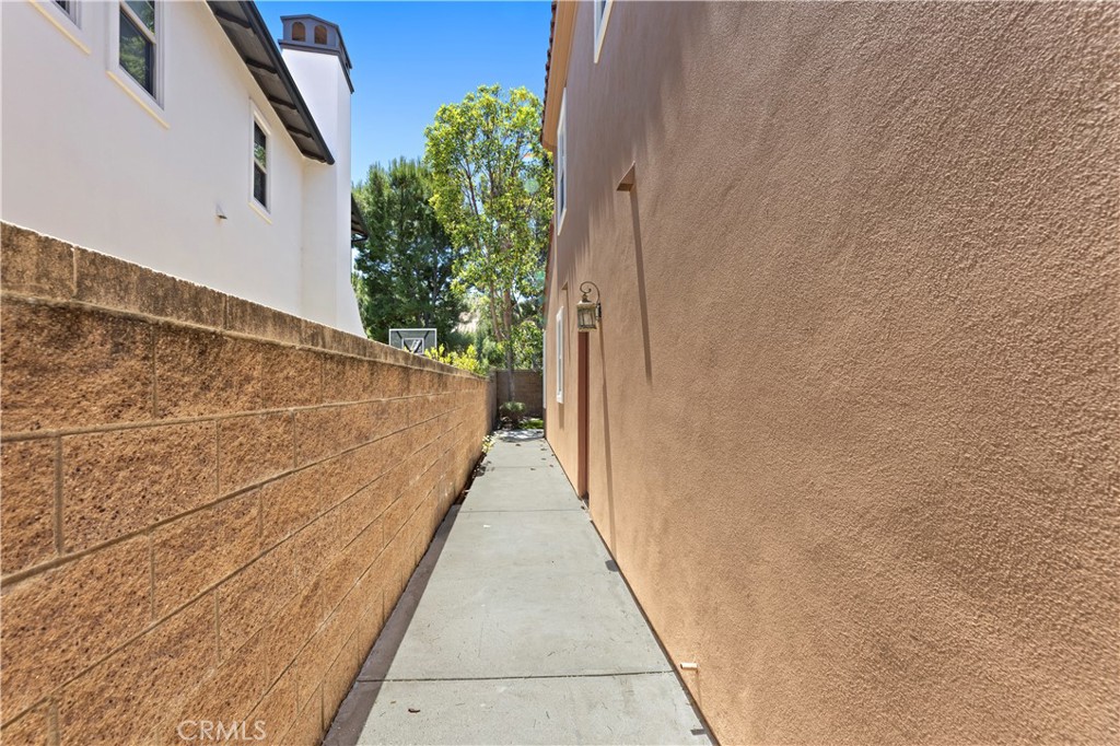 30 Arcade Property Photo 54