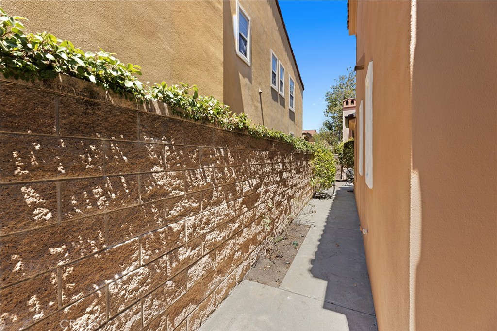 30 Arcade Property Photo 58