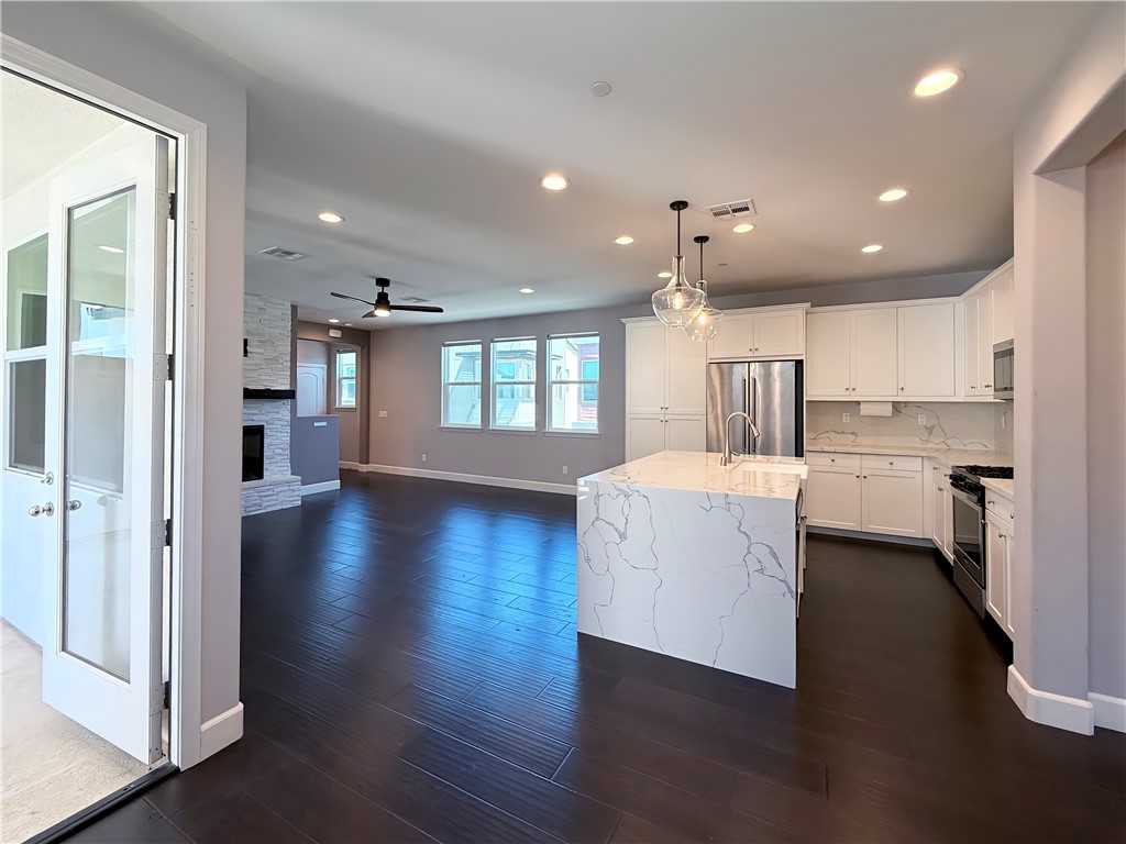 10573 Wells Drive Property Photo 6