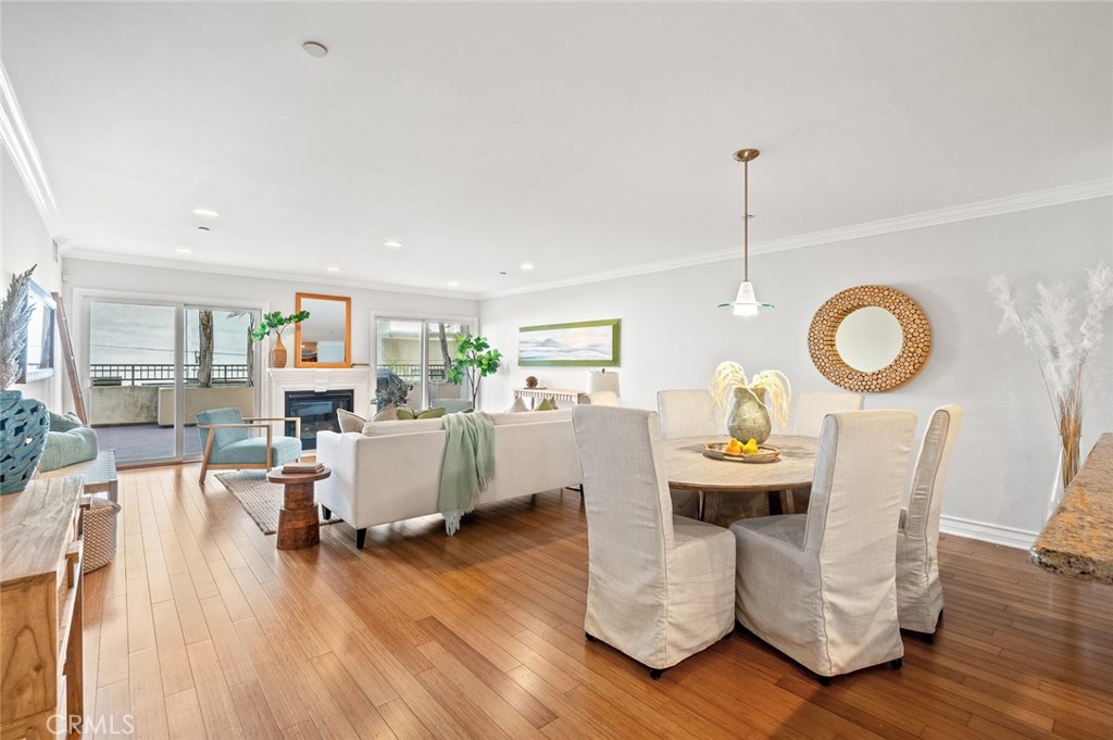 1828 Glendon Avenue 102 Property Photo 9