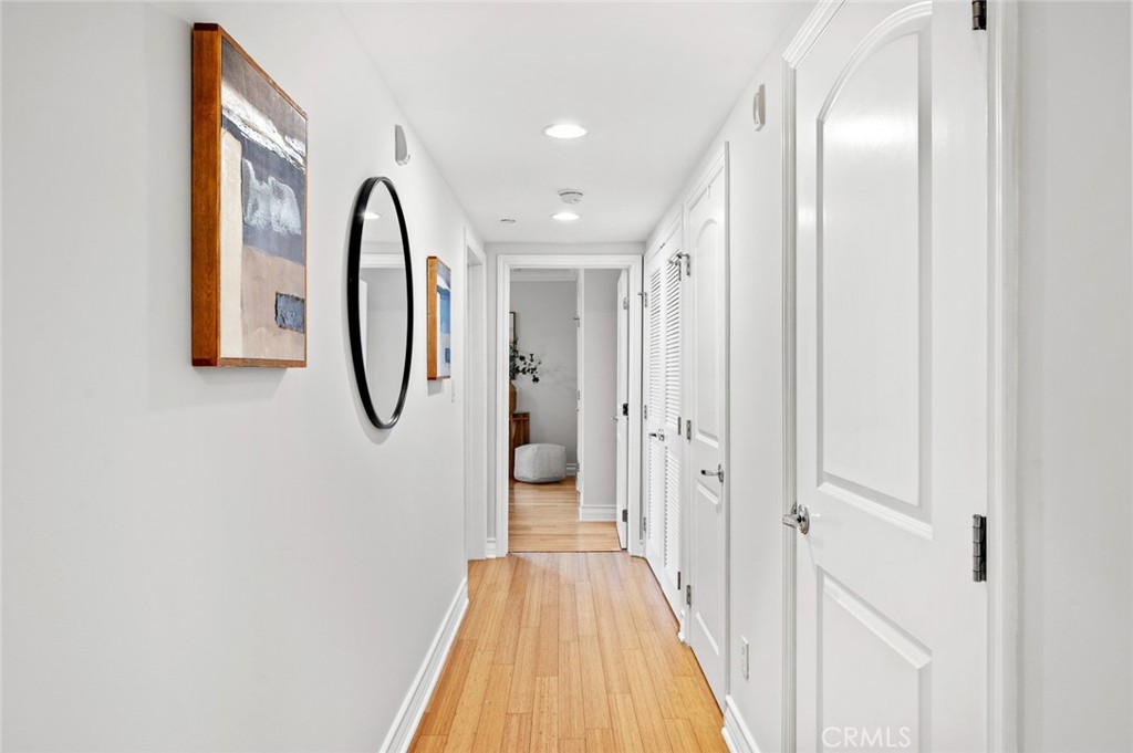 1828 Glendon Avenue 102 Property Photo 14