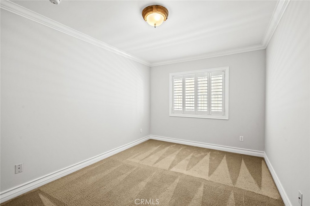 1828 Glendon Avenue 102 Property Photo 15