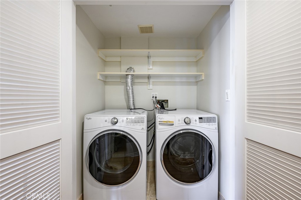 1828 Glendon Avenue 102 Property Photo 20