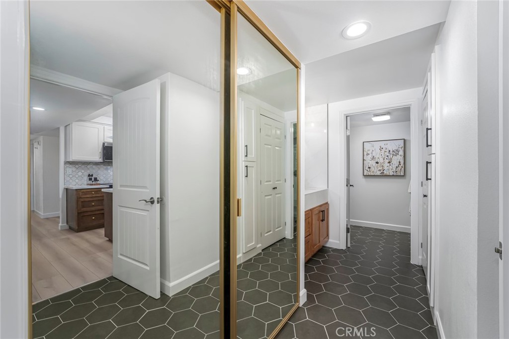 5372 Punta Alta 1c Property Photo 21