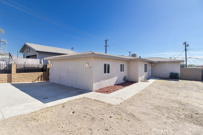 287 E 48th Street Property Photo 10