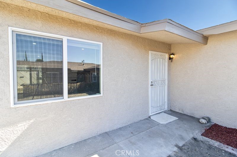 287 E 48th Street Property Photo 11