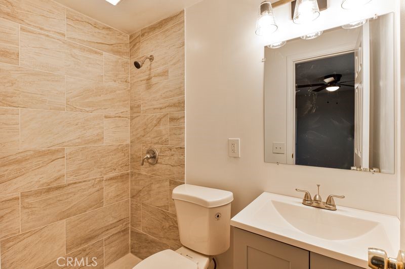 287 E 48th Street Property Photo 22