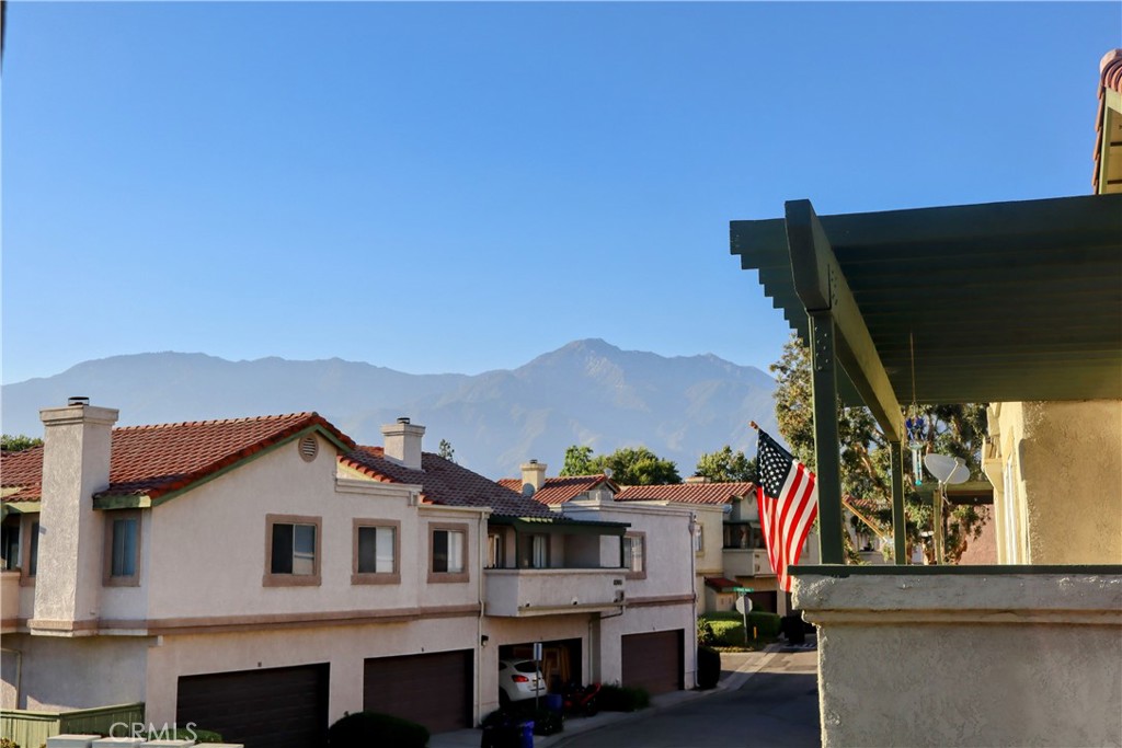 8425 Sunset Trail Place E Property Photo 2