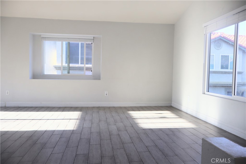 8425 Sunset Trail Place E Property Photo 6