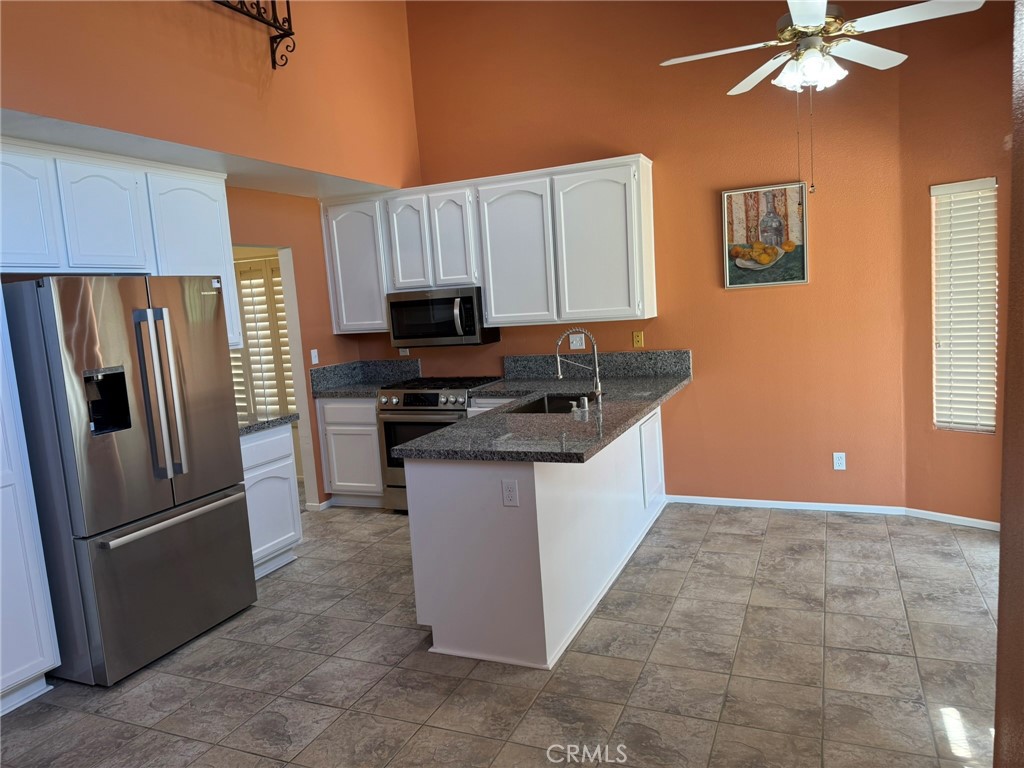 5168 W Pinehurst Drive Property Photo 6