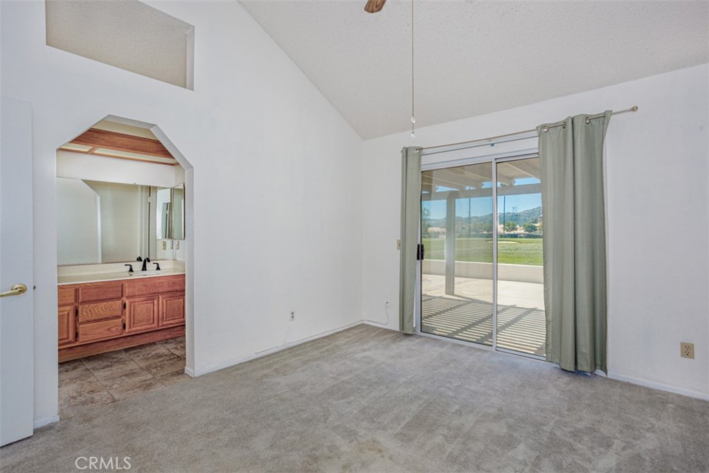 5168 W Pinehurst Drive Property Photo 8