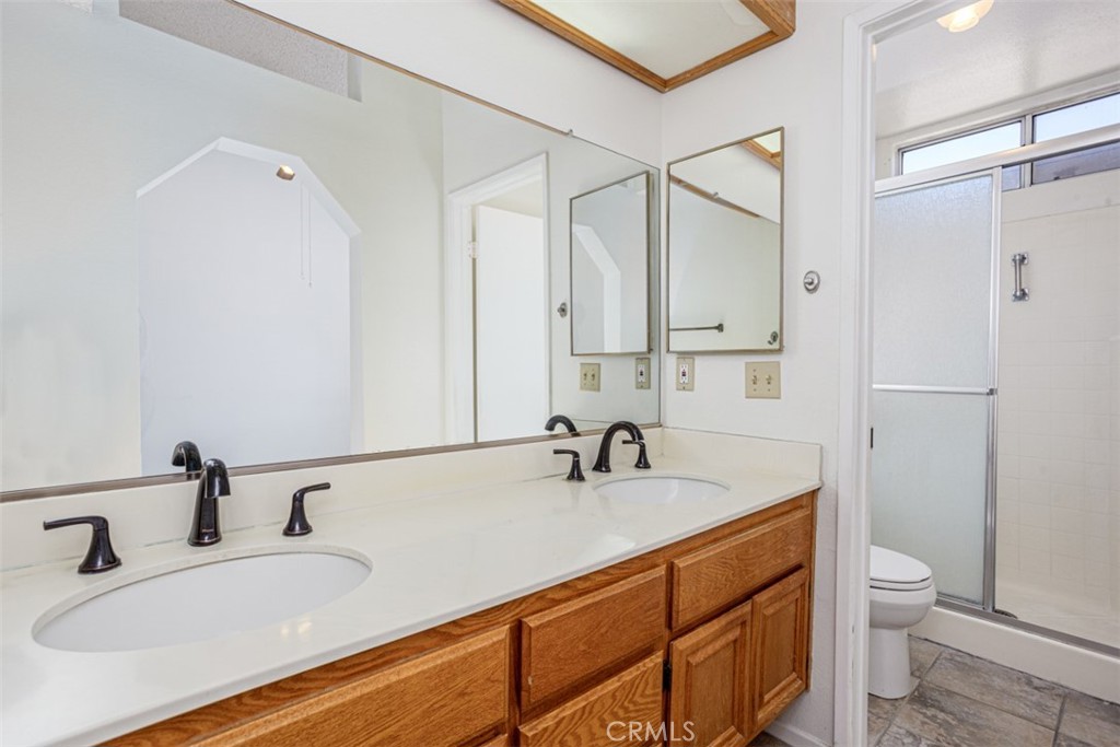 5168 W Pinehurst Drive Property Photo 9