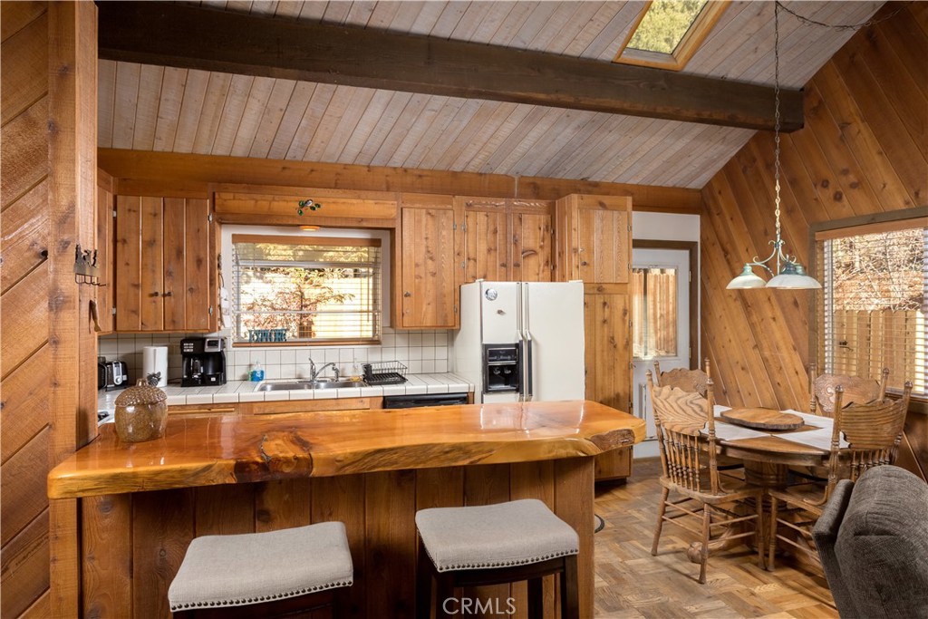 43014 Moonridge Road Property Photo 14